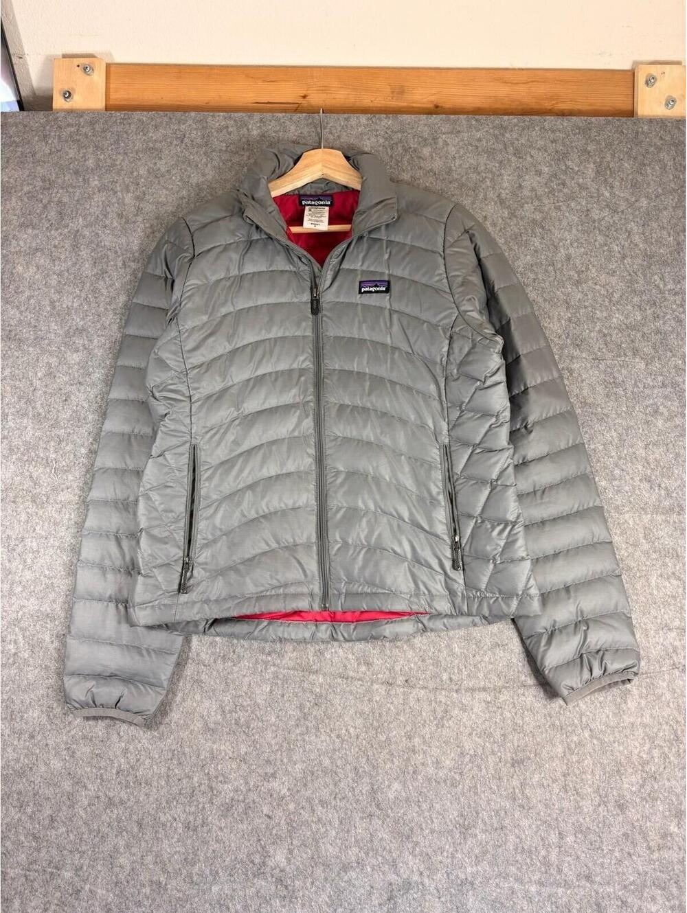 Patagonia Down Sweater Jacket Womens M Gray Quilted Down Fill Full Zip Hiking